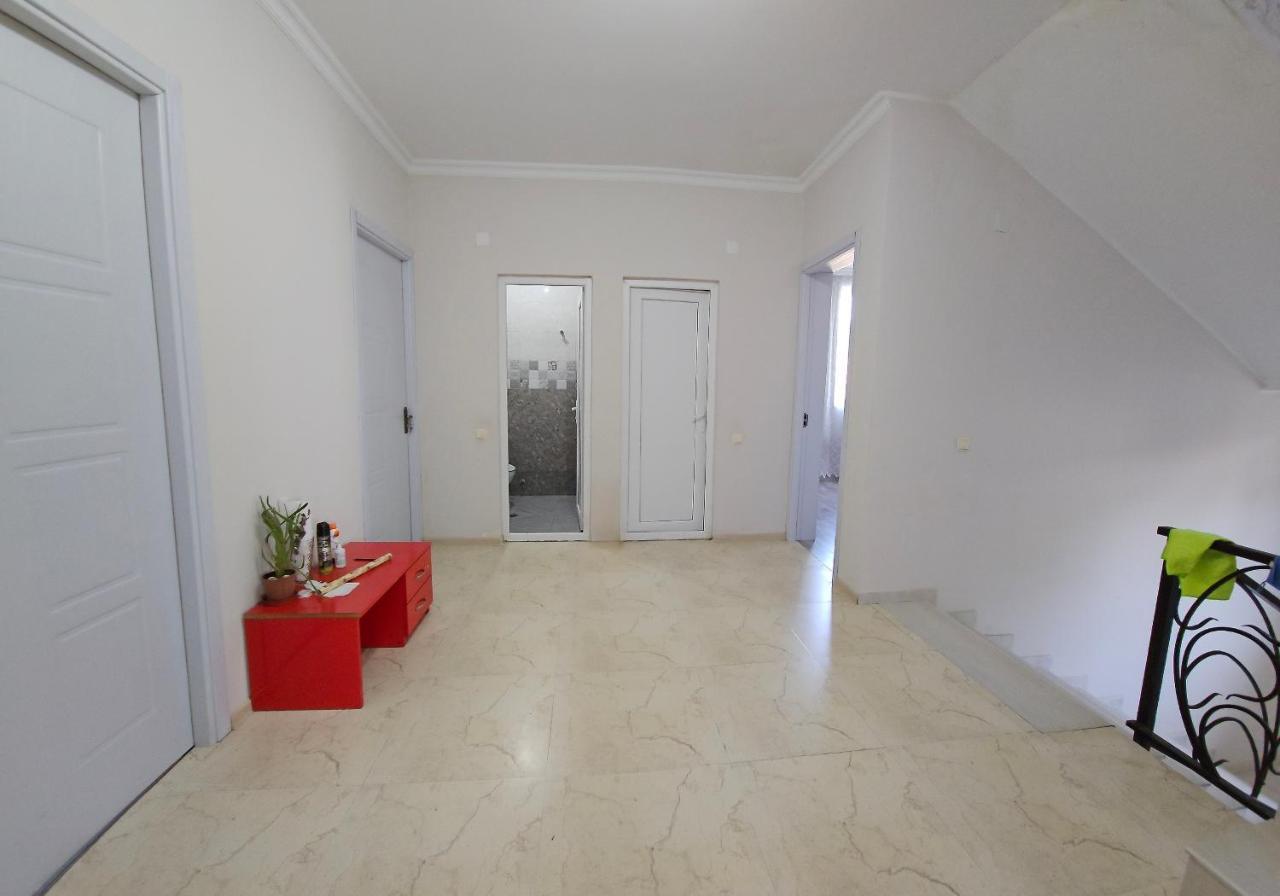 Tete Guest House Батумі Екстер'єр фото