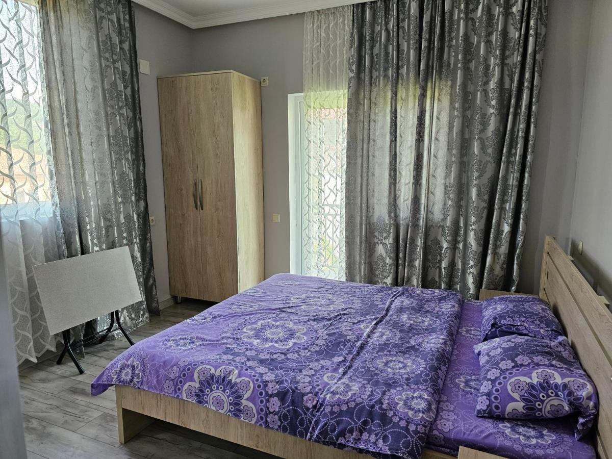 Tete Guest House Батумі Екстер'єр фото