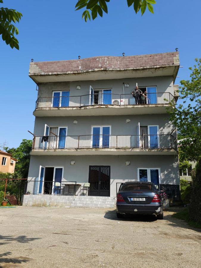 Tete Guest House Батумі Екстер'єр фото